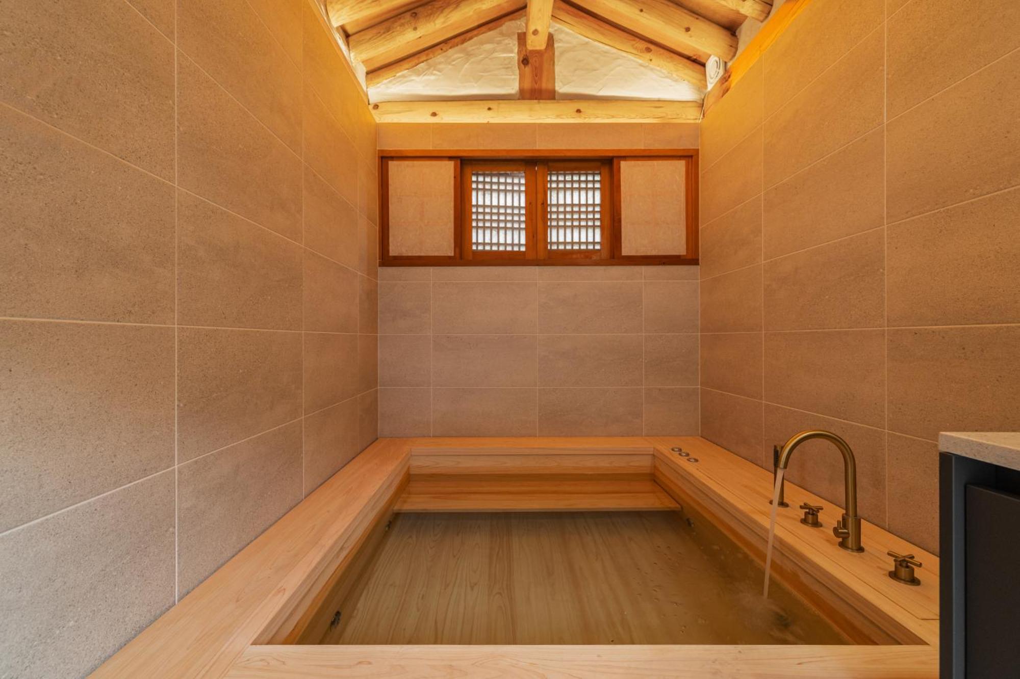 Apartment Seochon Seoul