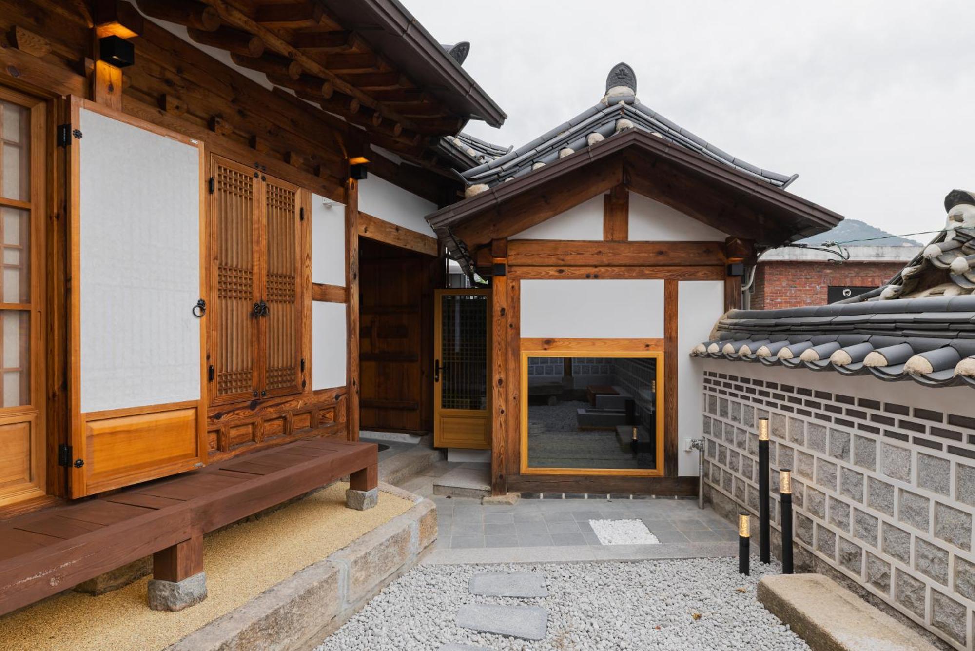 Seochon Apartment Seoul